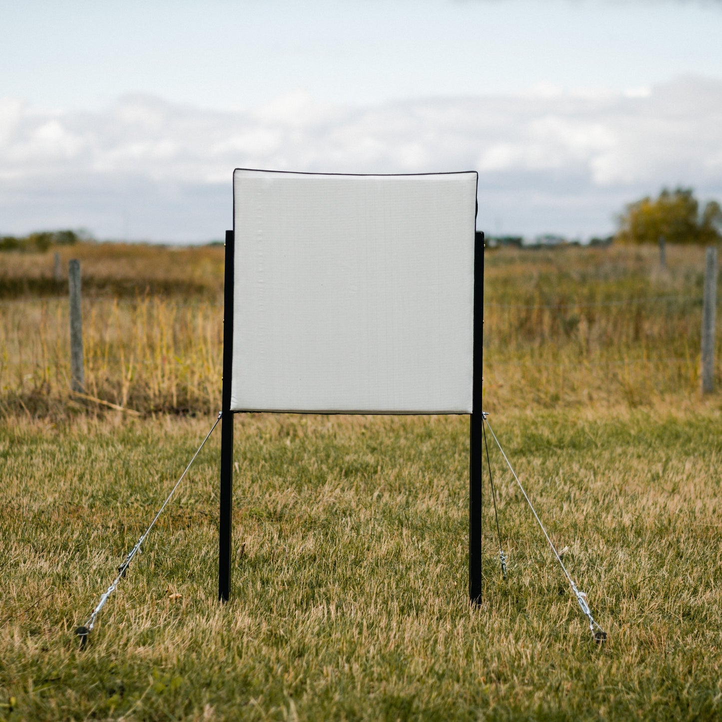 RangeDog PLUS Archery Target With Outdoor Stand by Bulldog Archery Targets