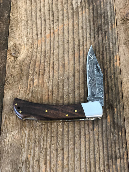 Damascus Walnut Pocket Knife VG 106 by Vintage Gentlemen